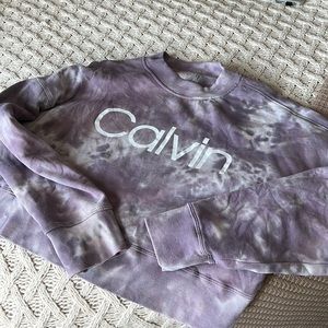 Cropped Calvin Klein sweater
